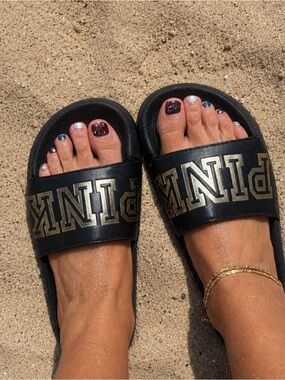 PINK Victoria's Secret Black Slide Sandals - Women's Casual Pool Slides